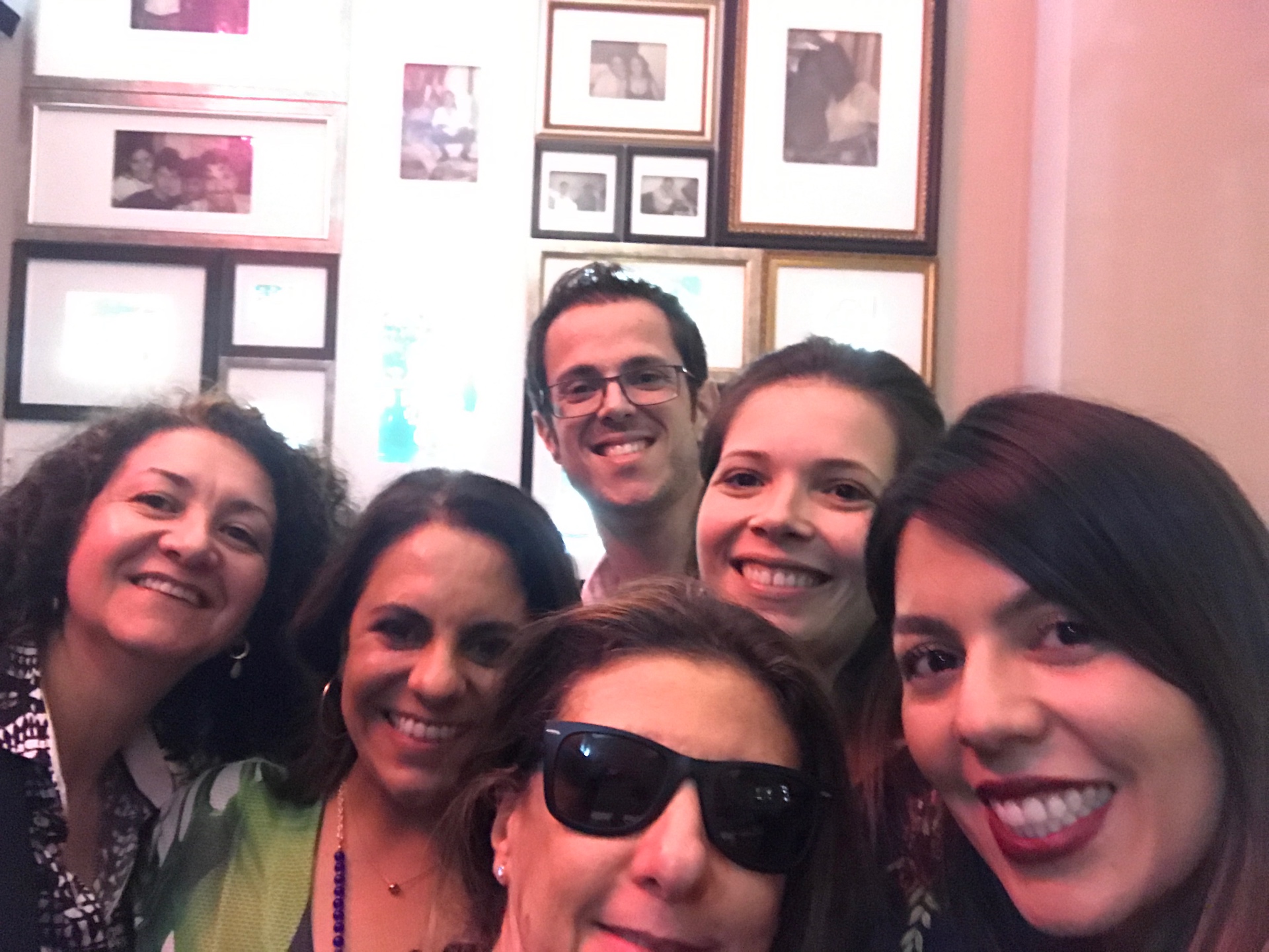 Selfie com participantes do jantar no Quattrino