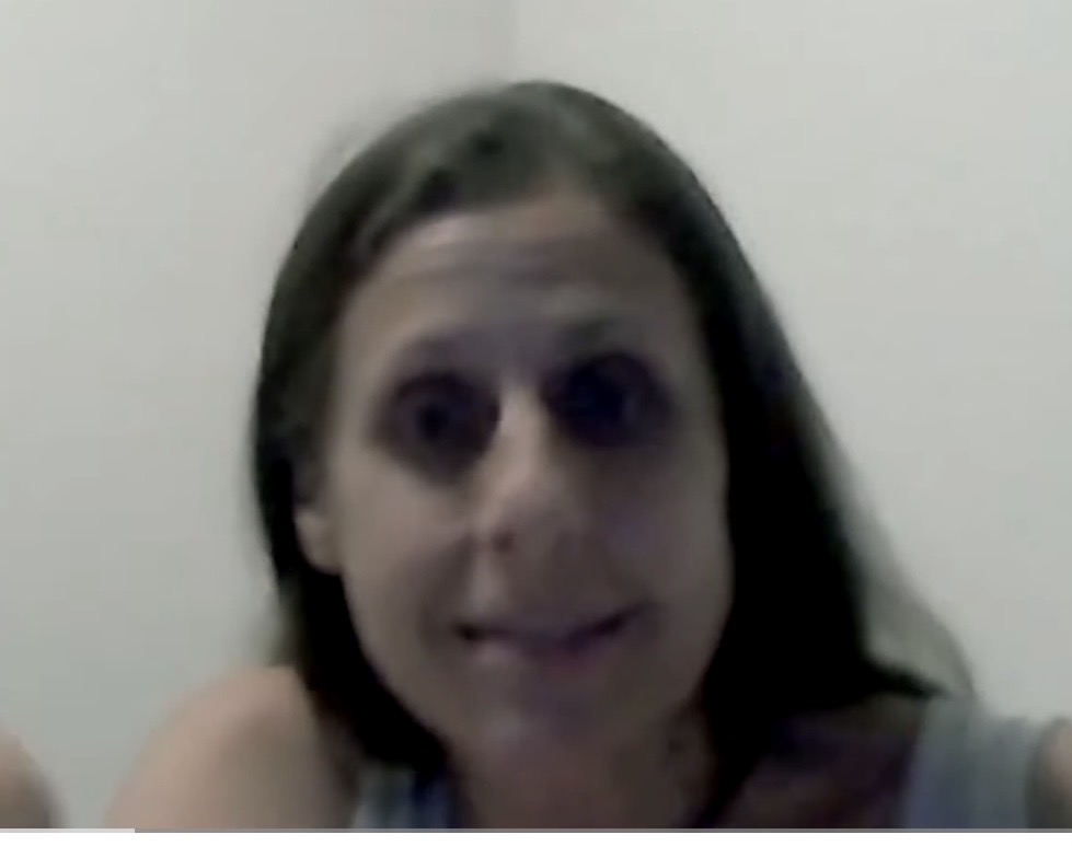 Valéria C.